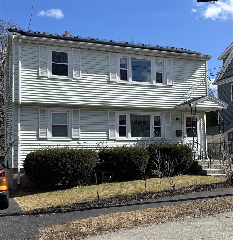 8-10 Acorn St, Waltham, Massachusetts, 4 Bedrooms Bedrooms, 8 Rooms Rooms,2 BathroomsBathrooms,Residential Income,For Sale,Acorn St,73502914