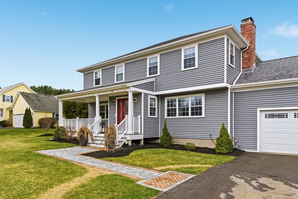 39 Peartree Dr, Westwood, Massachusetts, 5 Bedrooms Bedrooms, 12 Rooms Rooms,4.5 BathroomsBathrooms,Residential,For Sale,Peartree Dr,73502676