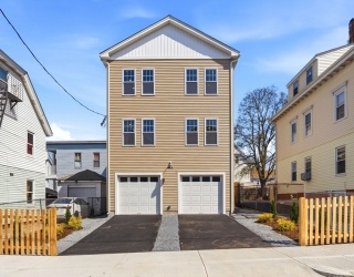 37 Webb St, Pawtucket, Rhode Island, 7 Bedrooms Bedrooms, 11 Rooms Rooms,5 BathroomsBathrooms,Residential Income,For Sale,Webb St,73502697
