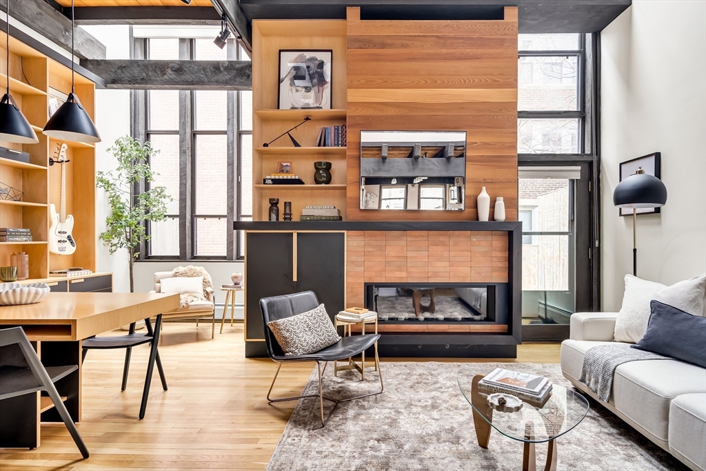 36 Irving St, Cambridge, Massachusetts, 2 Bedrooms Bedrooms, 6 Rooms Rooms,2 BathroomsBathrooms,Residential,For Sale,Irving St,73502707