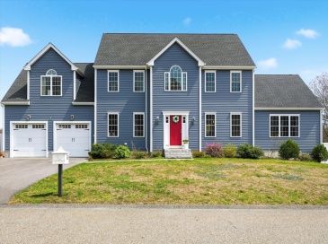 39 Iadarola Ave, Milford, Massachusetts, 6 Bedrooms Bedrooms, 12 Rooms Rooms,3.5 BathroomsBathrooms,Residential,For Sale,Iadarola Ave,73502946