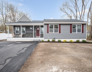 16 Proctor Street, Dracut, Massachusetts, 3 Bedrooms Bedrooms, 6 Rooms Rooms,2 BathroomsBathrooms,Residential,For Sale,Proctor Street,73502950