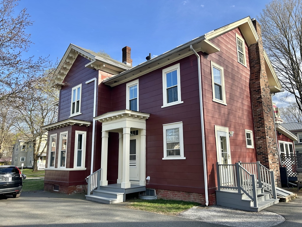 48 Congress St, Greenfield, Massachusetts, 5 Bedrooms Bedrooms, 8 Rooms Rooms,3 BathroomsBathrooms,Residential Lease,For Rent,Congress St,73502722
