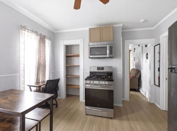 81 Ward St, Worcester, Massachusetts, 6 Bedrooms Bedrooms, 12 Rooms Rooms,3 BathroomsBathrooms,Residential Income,For Sale,Ward St,73502656