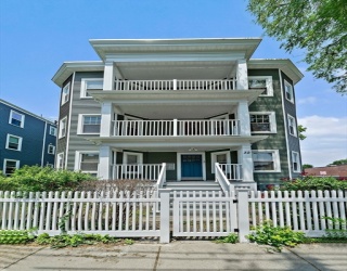 32 Gibson, Boston, Massachusetts, 3 Bedrooms Bedrooms, 6 Rooms Rooms,1.5 BathroomsBathrooms,Residential,For Sale,Gibson,73502961