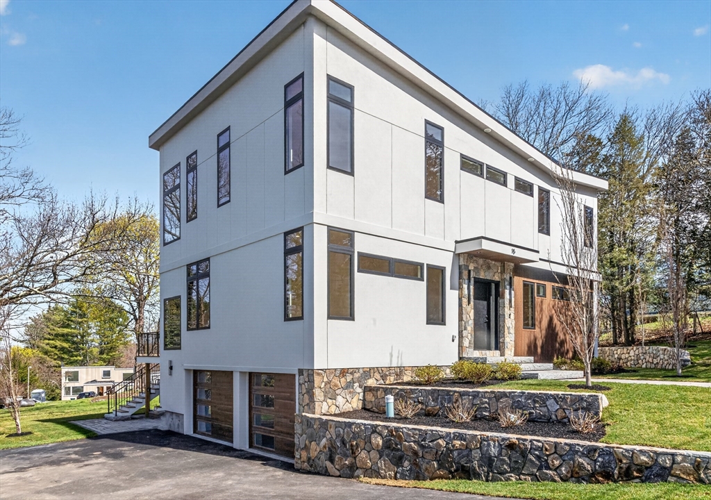 15 Bird Hill, Lexington, Massachusetts, 5 Bedrooms Bedrooms, 11 Rooms Rooms,5 BathroomsBathrooms,Residential,For Sale,Bird Hill,73481311