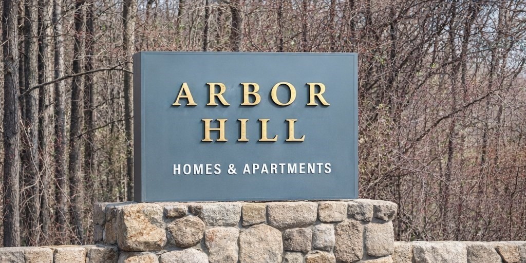 122 Tall Oaks Dr, Weymouth, Massachusetts, 2 Bedrooms Bedrooms, 5 Rooms Rooms,1 BathroomBathrooms,Residential,For Sale,Tall Oaks Dr,73502772