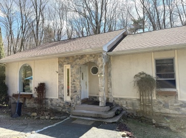 1511 Dunhamtown Brimfield Rd, Brimfield, Massachusetts, 3 Bedrooms Bedrooms, 7 Rooms Rooms,2 BathroomsBathrooms,Residential,For Sale,Dunhamtown Brimfield Rd,73502477