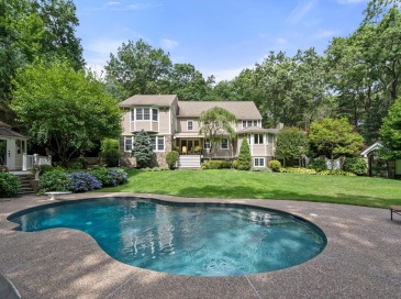30 Kendall Road, Sudbury, Massachusetts, 4 Bedrooms Bedrooms, 14 Rooms Rooms,4 BathroomsBathrooms,Residential,For Sale,Kendall Road,73476251