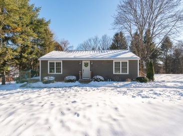 39 Hollis St, Pepperell, Massachusetts, 3 Bedrooms Bedrooms, 7 Rooms Rooms,2 BathroomsBathrooms,Residential,For Sale,Hollis St,73475045