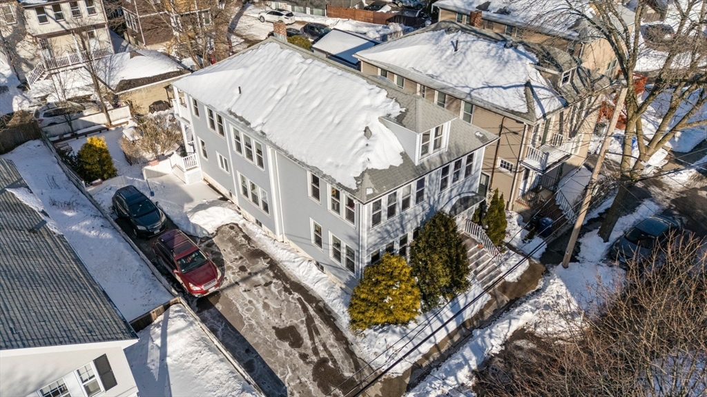 15-17 Donnybrook Road, Boston, Massachusetts, 5 Bedrooms Bedrooms, 11 Rooms Rooms,2 BathroomsBathrooms,Residential Income,For Sale,Donnybrook Road,73474382