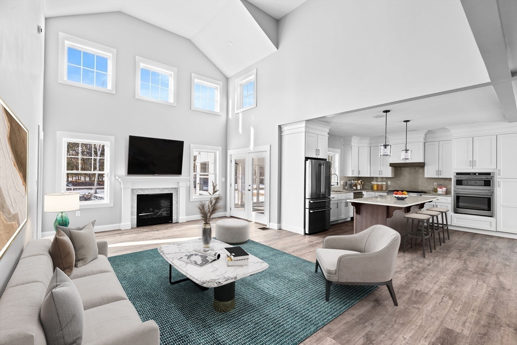 10 Beacon Street, Wareham, Massachusetts, 3 Bedrooms Bedrooms, 6 Rooms Rooms,2.5 BathroomsBathrooms,Residential,For Sale,Beacon Street,73325243
