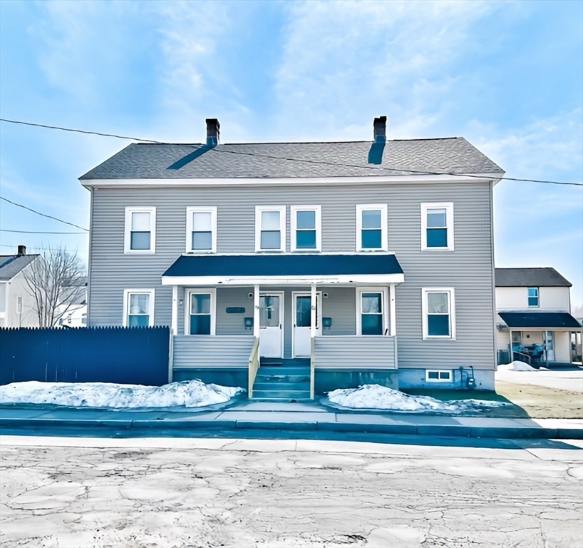 18-20 Oakdale Pl, Easthampton, Massachusetts, 5 Bedrooms Bedrooms, 10 Rooms Rooms,3 BathroomsBathrooms,Residential Income,For Sale,Oakdale Pl,73485974