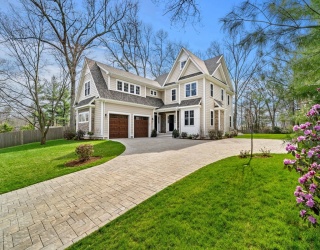 18 Robinson Road, Lexington, Massachusetts, 5 Bedrooms Bedrooms, 14 Rooms Rooms,6.5 BathroomsBathrooms,Residential,For Sale,Robinson Road,73503015