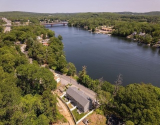 259 Lake Ave N, Worcester, Massachusetts, 3 Bedrooms Bedrooms, 7 Rooms Rooms,2.5 BathroomsBathrooms,Residential Lease,For Rent,Lake Ave N,73503025