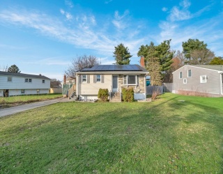 67 Boundary St, Brockton, Massachusetts, 3 Bedrooms Bedrooms, 6 Rooms Rooms,2 BathroomsBathrooms,Residential,For Sale,Boundary St,73503026