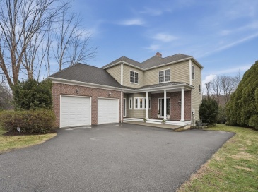 531 Salisbury Street, Worcester, Massachusetts, 4 Bedrooms Bedrooms, 44 Rooms Rooms,4.5 BathroomsBathrooms,Residential,For Sale,Salisbury Street,73503043