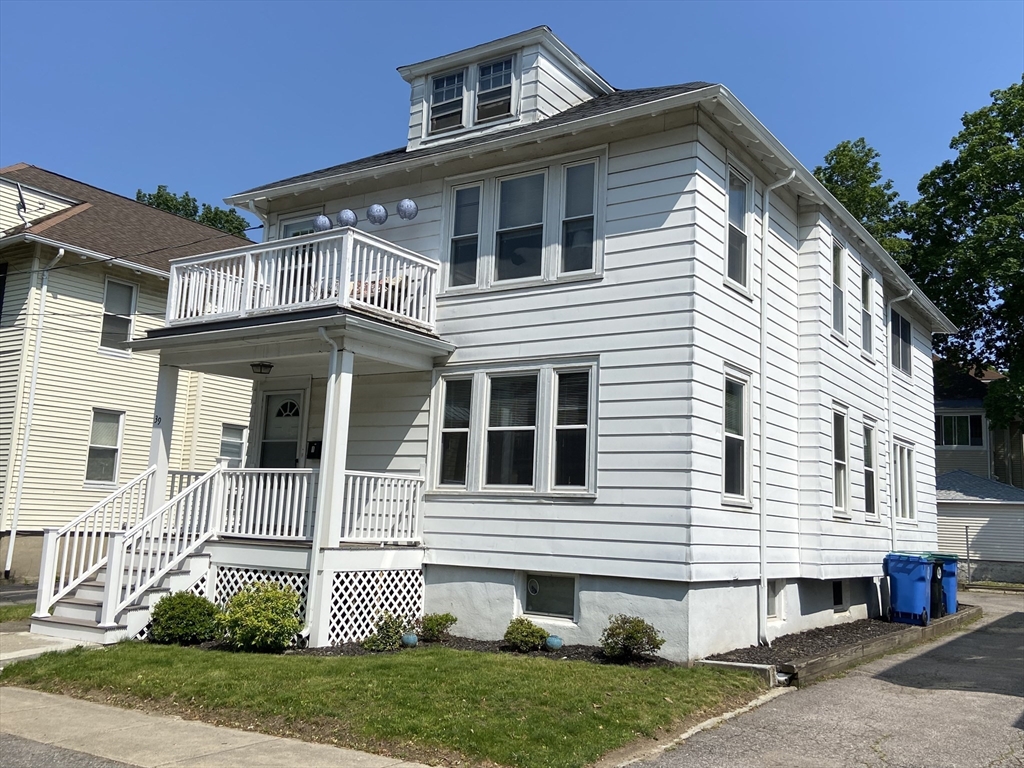 39 Davis Rd, Belmont, Massachusetts, 2 Bedrooms Bedrooms, 5 Rooms Rooms,1 BathroomBathrooms,Residential Lease,For Rent,Davis Rd,73503048