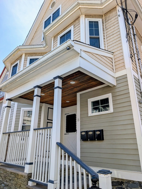 8 Conrad St, Boston, Massachusetts, 2 Bedrooms Bedrooms, 4 Rooms Rooms,2 BathroomsBathrooms,Residential Lease,For Rent,Conrad St,73503060