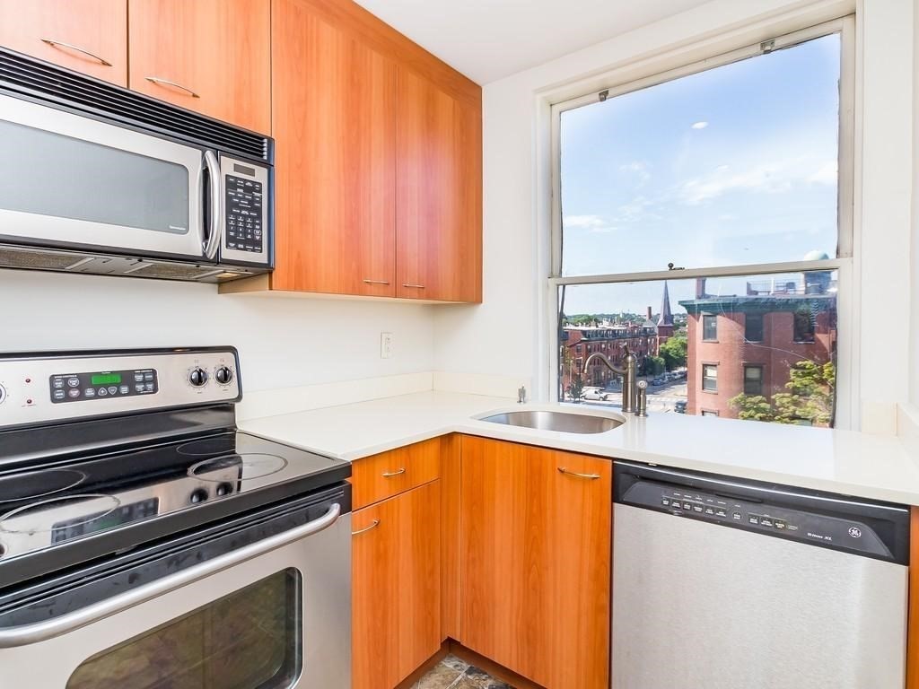 492 Massachusetts Ave, Boston, Massachusetts, 2 Bedrooms Bedrooms, 4 Rooms Rooms,1 BathroomBathrooms,Residential Lease,For Rent,Massachusetts Ave,73503094