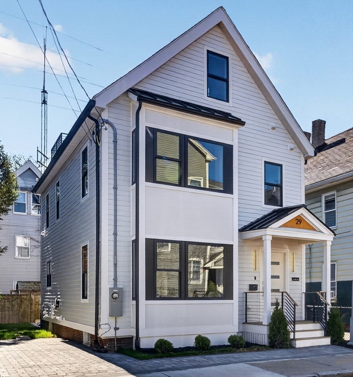 29 Line St, Cambridge, Massachusetts, 4 Bedrooms Bedrooms, 8 Rooms Rooms,4.5 BathroomsBathrooms,Residential,For Sale,Line St,73503232