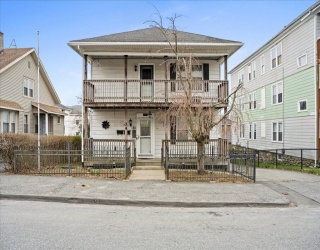 34 Dartmouth St, Worcester, Massachusetts, 4 Bedrooms Bedrooms, 10 Rooms Rooms,2 BathroomsBathrooms,Residential Income,For Sale,Dartmouth St,73503098