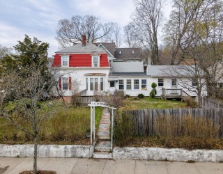 235 Lebanon Street, Malden, Massachusetts, 5 Bedrooms Bedrooms, 10 Rooms Rooms,3 BathroomsBathrooms,Residential Income,For Sale,Lebanon Street,73503279