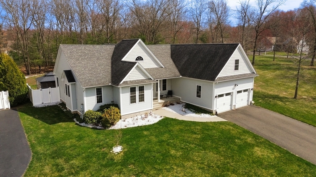 36 Red Bridge Ln, South Hadley, Massachusetts, 3 Bedrooms Bedrooms, 6 Rooms Rooms,3 BathroomsBathrooms,Residential,For Sale,Red Bridge Ln,73503304