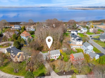 4 Lorum St, Newburyport, Massachusetts, 3 Bedrooms Bedrooms, 8 Rooms Rooms,3 BathroomsBathrooms,Residential,For Sale,Lorum St,73503244