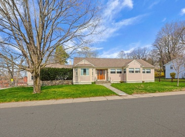 11 Katherine Rd, Woonsocket, Rhode Island, 4 Bedrooms Bedrooms, 7 Rooms Rooms,2.5 BathroomsBathrooms,Residential,For Sale,Katherine Rd,73503331 11 Katherine Rd, Woonsocket, Rhode Island, 4 Bedrooms Bedrooms, 7 Rooms Rooms,2.5 BathroomsBathrooms,Residential,For Sale,Katherine Rd,73503331