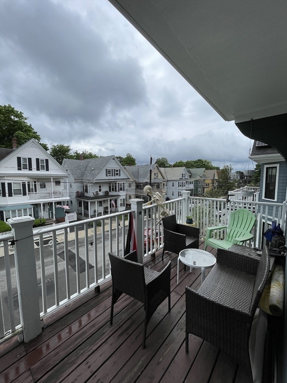 66 Hall Ave, Somerville, Massachusetts, 3 Bedrooms Bedrooms, 7 Rooms Rooms,1 BathroomBathrooms,Residential Lease,For Rent,Hall Ave,73503336