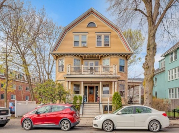 93 Moraine, Boston, Massachusetts, 10 Bedrooms Bedrooms, 16 Rooms Rooms,4 BathroomsBathrooms,Residential Income,For Sale,Moraine,73503344