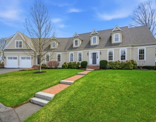 21 Chadbourne Road, Lexington, Massachusetts, 5 Bedrooms Bedrooms, 14 Rooms Rooms,5.5 BathroomsBathrooms,Residential,For Sale,Chadbourne Road,73503179