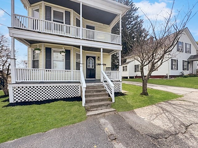 21 Falmouth St, Worcester, Massachusetts, 6 Bedrooms Bedrooms, 17 Rooms Rooms,3 BathroomsBathrooms,Residential Income,For Sale,Falmouth St,73503193