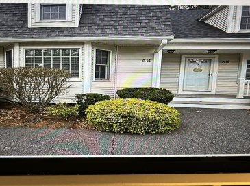 547 Washington St, Pembroke, Massachusetts, 2 Bedrooms Bedrooms, 5 Rooms Rooms,1.5 BathroomsBathrooms,Residential,For Sale,Washington St,73503069