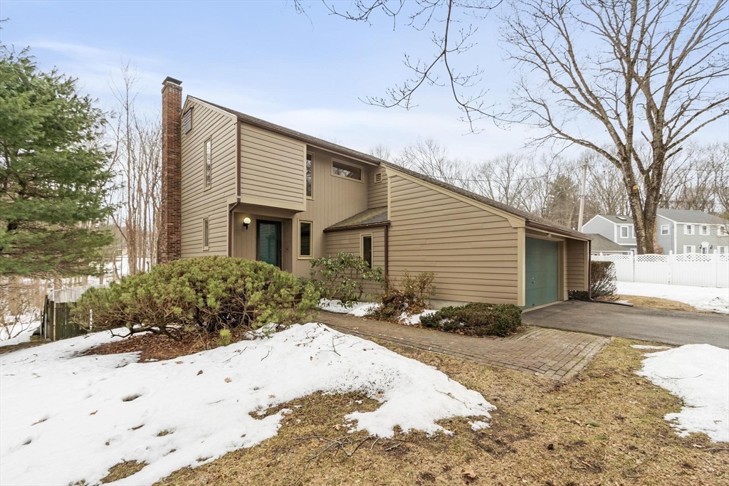 12 Birch Ln, Newbury, Massachusetts, 3 Bedrooms Bedrooms, 7 Rooms Rooms,2.5 BathroomsBathrooms,Residential,For Sale,Birch Ln,73486152