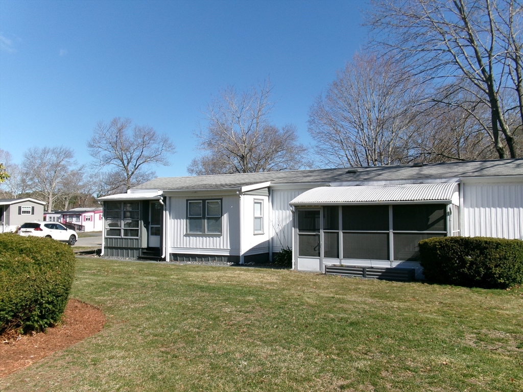 1 Candlelight Drive, Plymouth, Massachusetts, 2 Bedrooms Bedrooms, 5 Rooms Rooms,1 BathroomBathrooms,Residential,For Sale,Candlelight Drive,73503226