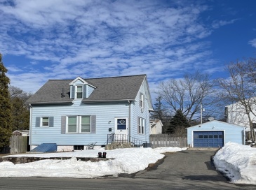 67 Saville Street, Saugus, Massachusetts, 2 Bedrooms Bedrooms, 4 Rooms Rooms,1.5 BathroomsBathrooms,Residential,For Sale,Saville Street,73483061 67 Saville Street, Saugus, Massachusetts, 2 Bedrooms Bedrooms, 4 Rooms Rooms,1.5 BathroomsBathrooms,Residential,For Sale,Saville Street,73483061