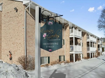 200 Manning St, Hudson, Massachusetts, 2 Bedrooms Bedrooms, 4 Rooms Rooms,1 BathroomBathrooms,Residential,For Sale,Manning St,73474508 200 Manning St, Hudson, Massachusetts, 2 Bedrooms Bedrooms, 4 Rooms Rooms,1 BathroomBathrooms,Residential,For Sale,Manning St,73474508