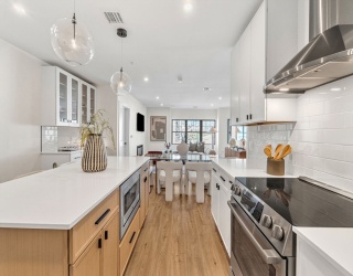 20 Audubon Way, Canton, Massachusetts, 2 Bedrooms Bedrooms, 5 Rooms Rooms,2.5 BathroomsBathrooms,Residential,For Sale,Audubon Way,73503354