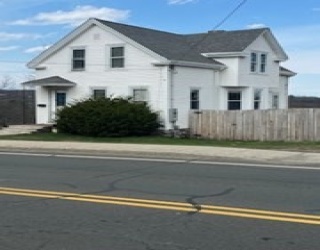 404 Salem Street, Haverhill, Massachusetts, 3 Bedrooms Bedrooms, 6 Rooms Rooms,1.5 BathroomsBathrooms,Residential Lease,For Rent,Salem Street,73503462