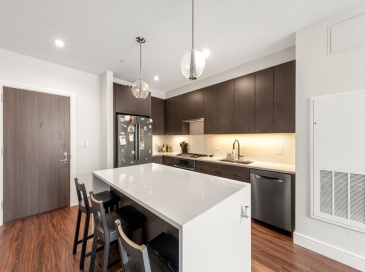 99 Sumner St, Boston, Massachusetts, 1 Bedroom Bedrooms, 4 Rooms Rooms,1 BathroomBathrooms,Residential,For Sale,Sumner St,73503476
