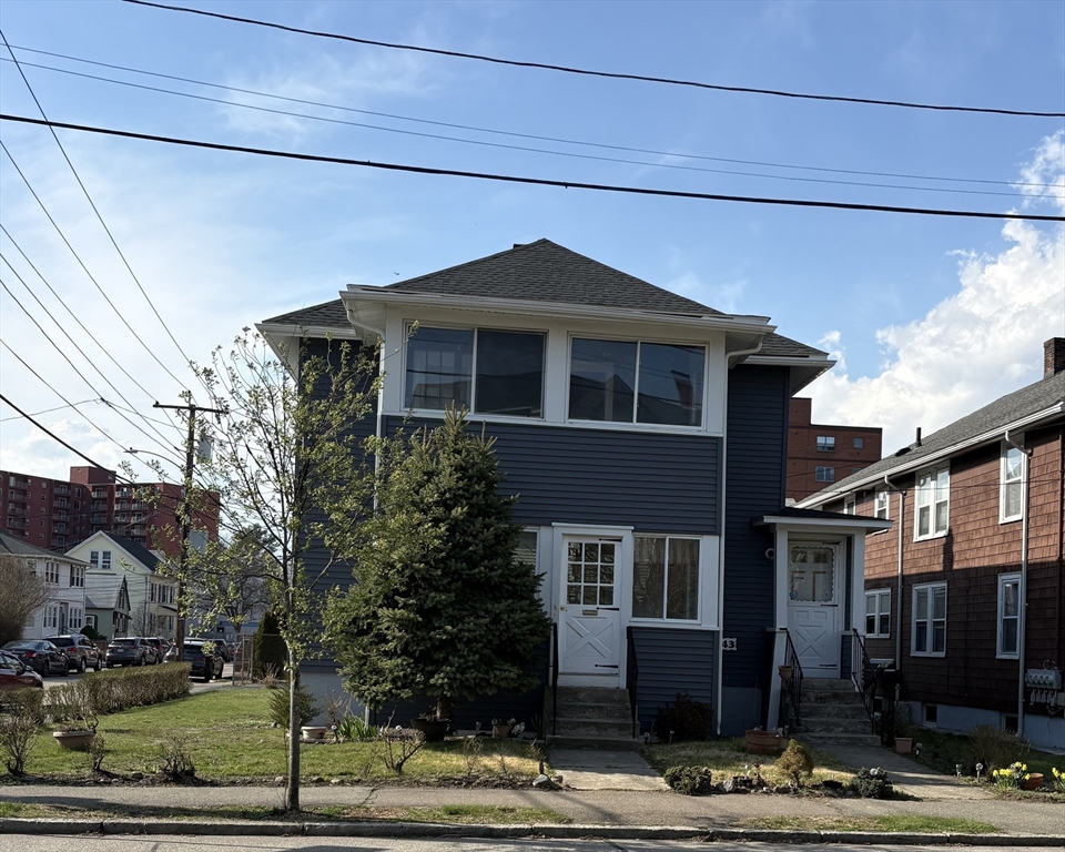 45 Holbrook Rd, Quincy, Massachusetts, 4 Bedrooms Bedrooms, 10 Rooms Rooms,2 BathroomsBathrooms,Residential Income,For Sale,Holbrook Rd,73503185