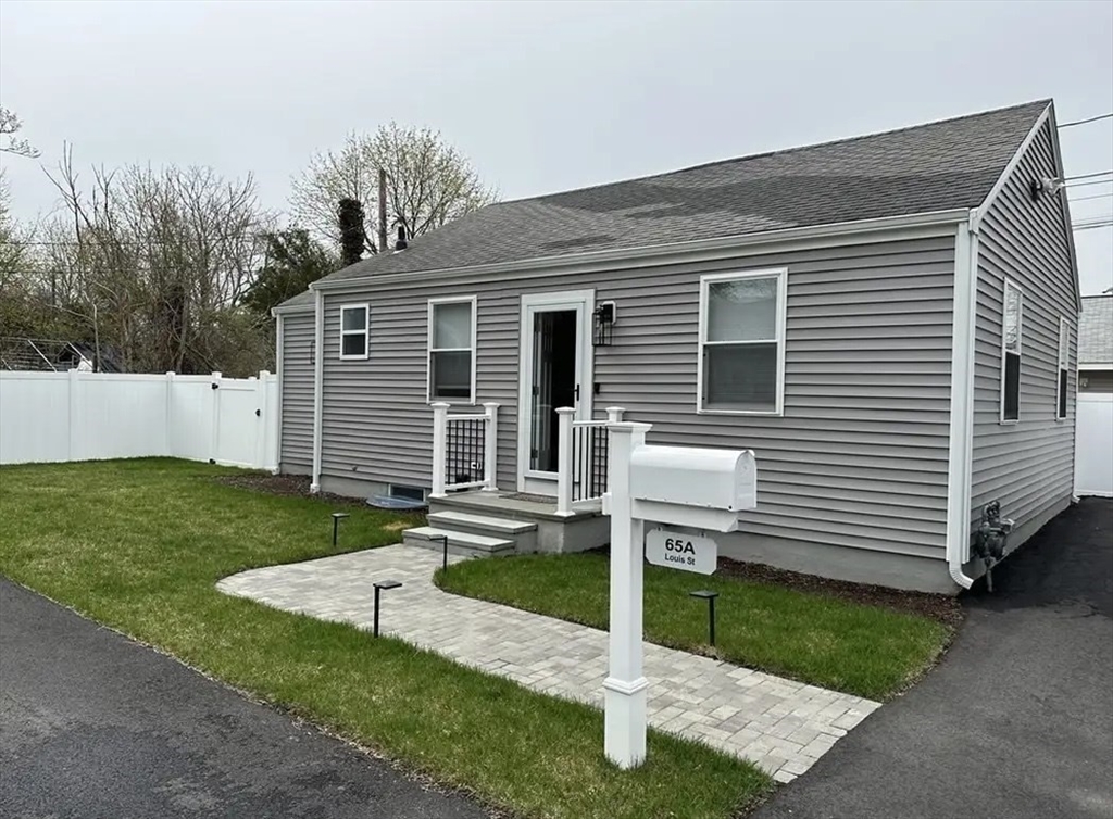 65 Louis St, Barnstable, Massachusetts, 2 Bedrooms Bedrooms, 5 Rooms Rooms,1 BathroomBathrooms,Residential,For Sale,Louis St,73503220