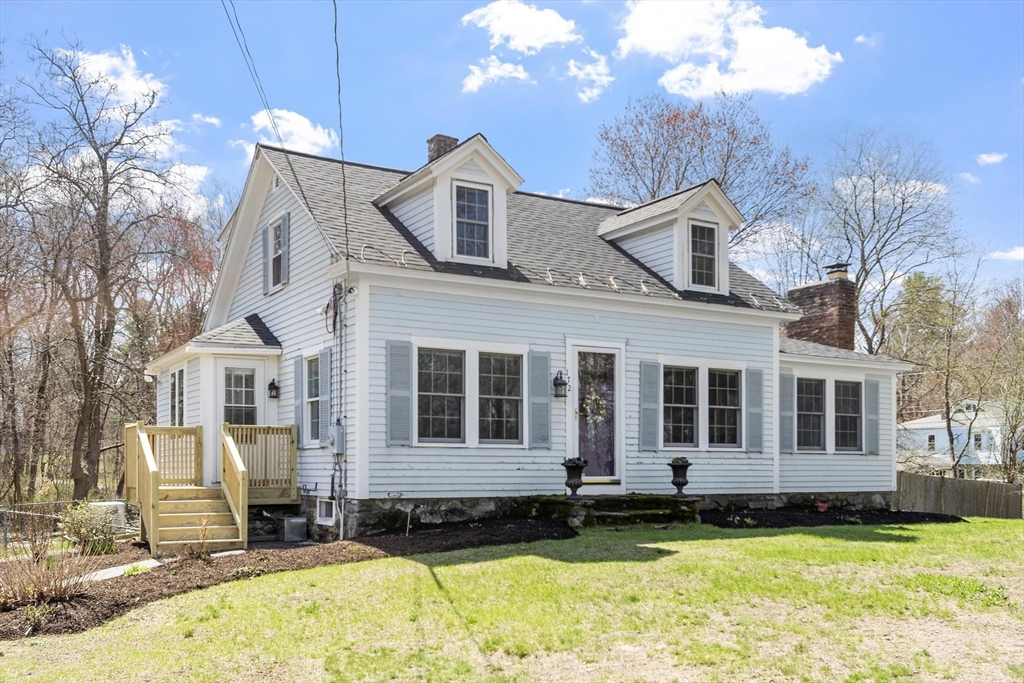172 High Street, Chelmsford, Massachusetts, 3 Bedrooms Bedrooms, 8 Rooms Rooms,2.5 BathroomsBathrooms,Residential,For Sale,High Street,73503153