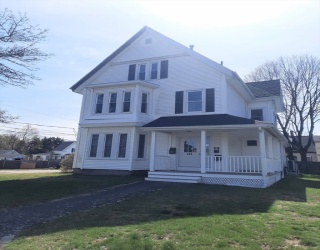 442 Washington St., Whitman, Massachusetts, 3 Bedrooms Bedrooms, 6 Rooms Rooms,1 BathroomBathrooms,Residential Lease,For Rent,Washington St.,73503368