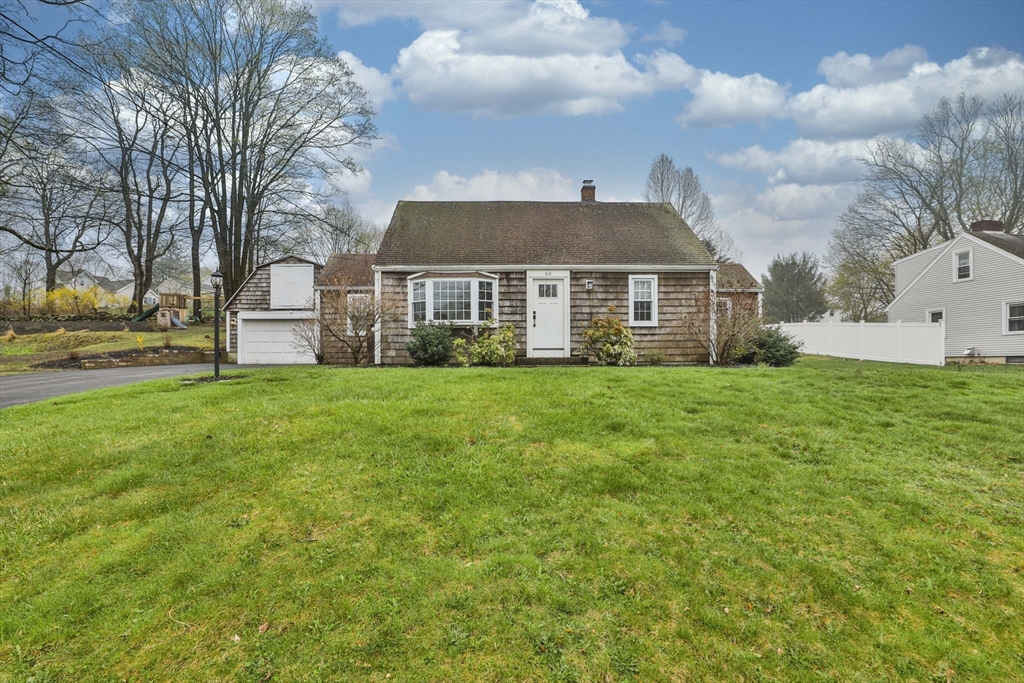 63 Wellington Street, Marlborough, Massachusetts, 3 Bedrooms Bedrooms, 7 Rooms Rooms,1 BathroomBathrooms,Residential,For Sale,Wellington Street,73503367