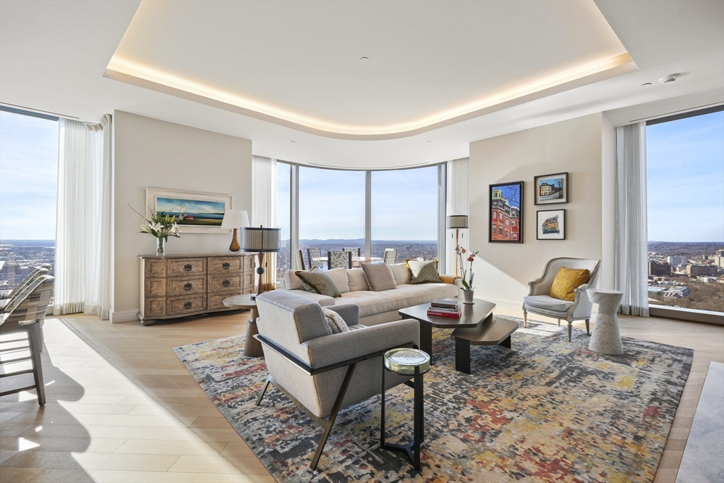 1 Dalton, Boston, Massachusetts, 3 Bedrooms Bedrooms, 6 Rooms Rooms,2.5 BathroomsBathrooms,Residential,For Sale,Dalton,73503389