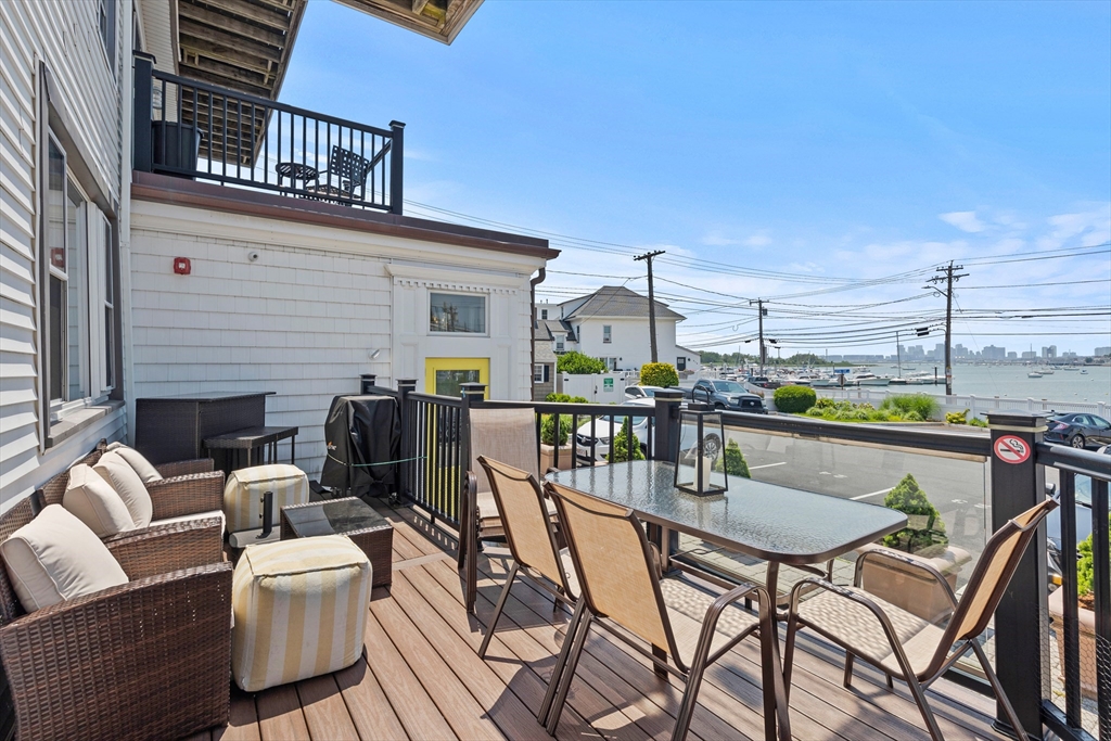 600 Shirley St, Winthrop, Massachusetts, 1 Bedroom Bedrooms, 3 Rooms Rooms,2 BathroomsBathrooms,Residential,For Sale,Shirley St,73481124