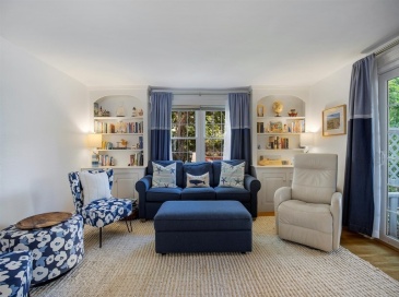 920 Main St, Barnstable, Massachusetts, 2 Bedrooms Bedrooms, 5 Rooms Rooms,2 BathroomsBathrooms,Residential,For Sale,Main St,73430069